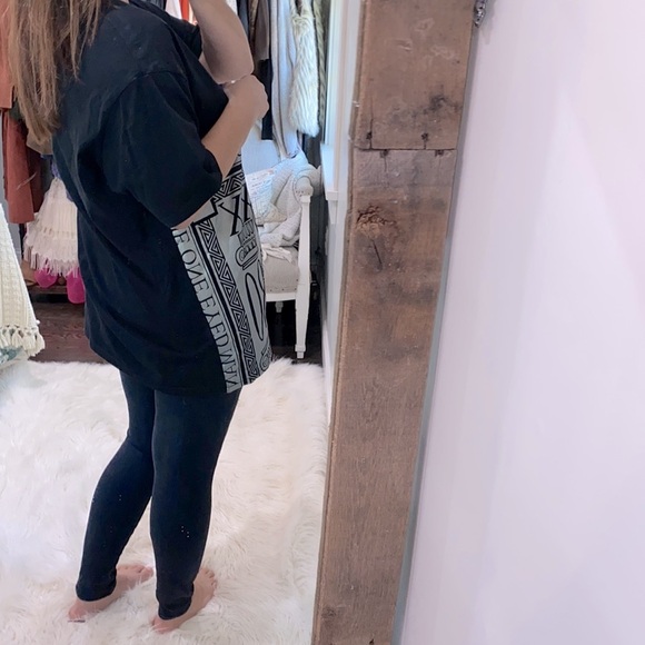 Akoo black & silver graphic T-shirt size 3XL RARE!! - Picture 3 of 11